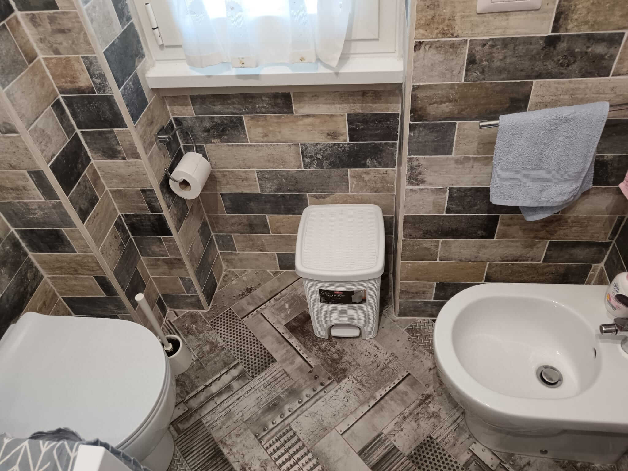 Ristrutturazione bagno completa zona Tor Vaianica - Roma